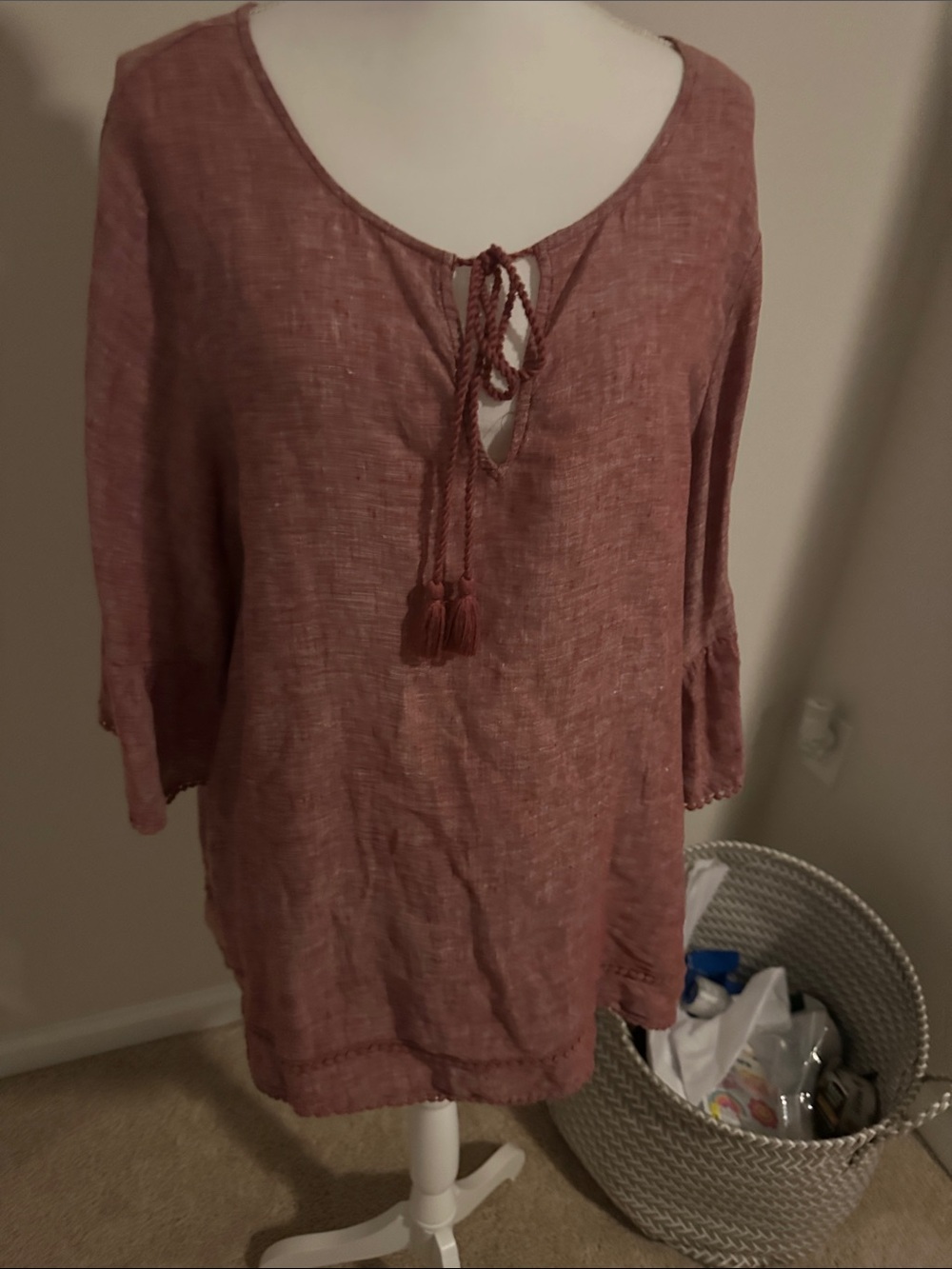 Tahari 100% linen Women’s Rose Tie-Neck Tunic Top